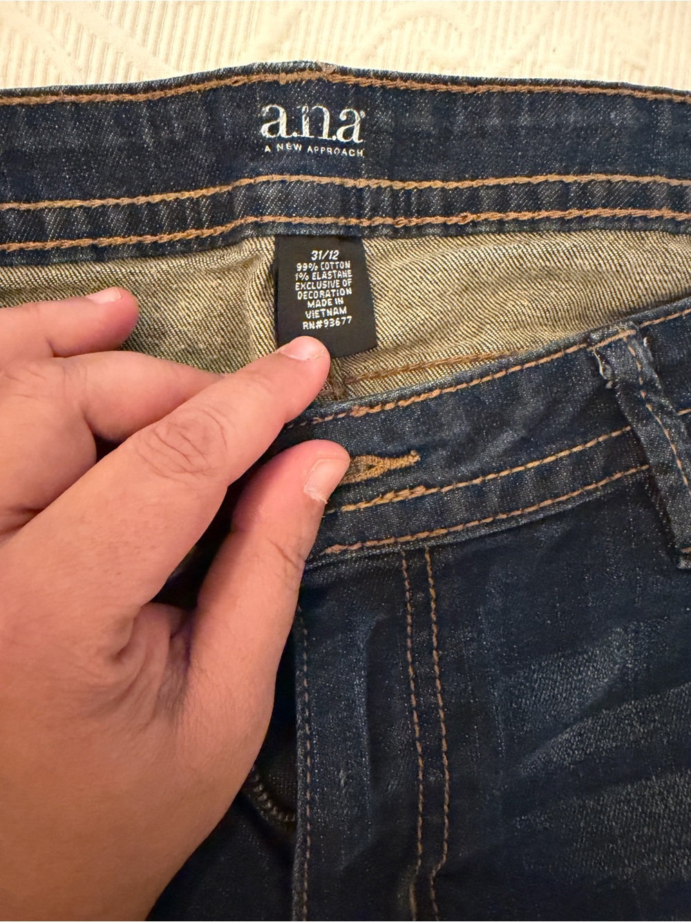 a.n.a A New Approach Bootcut Jeans Size 31/12 Dark Wash Stretch